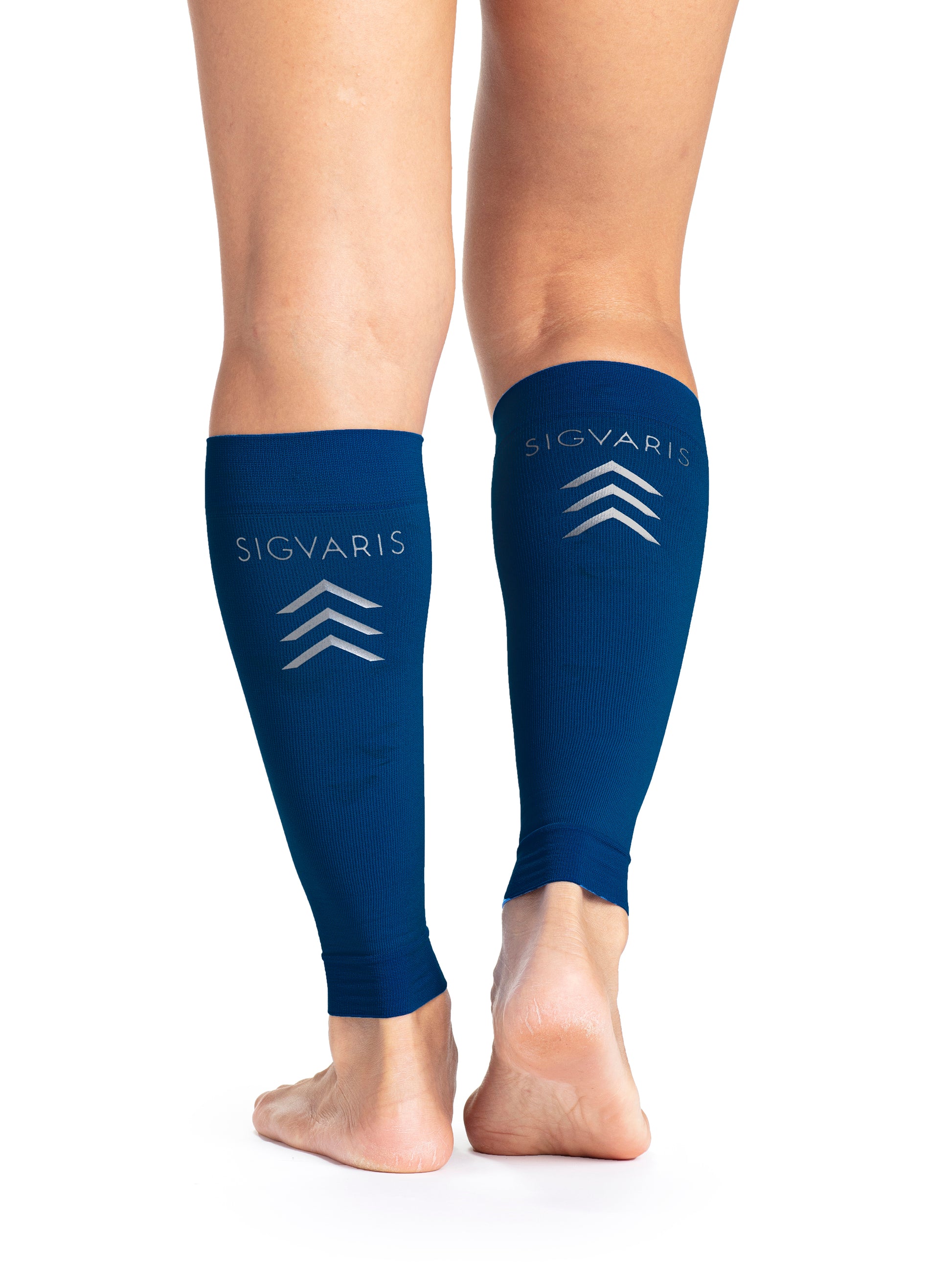 Woman wearing SIGVARIS Performance Sleeves compression calf sleeves in the color Blue